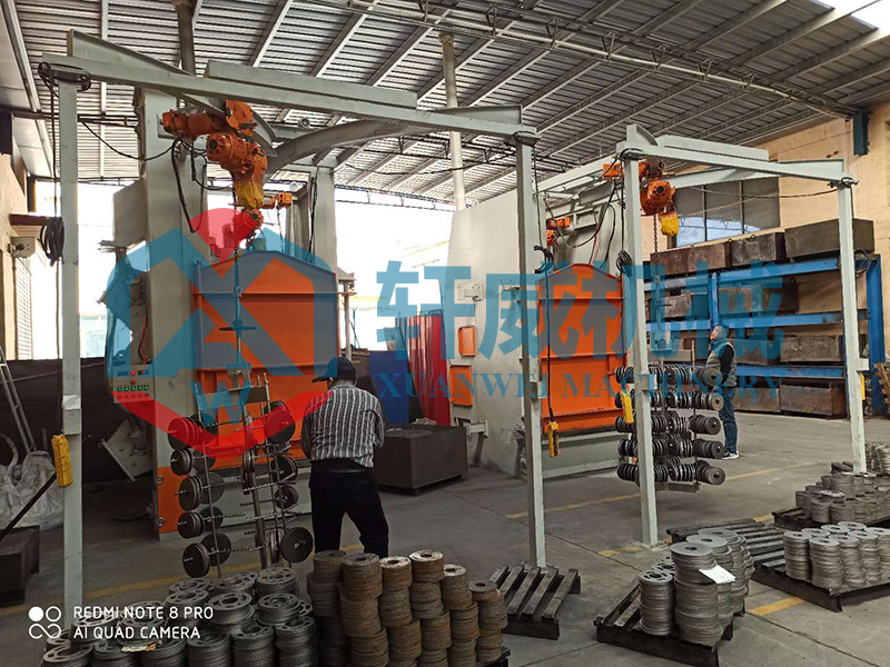 Hook type shot blasting machine